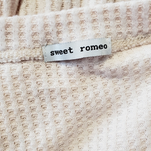 NWT Sweet Romeo Blush Pink Cozy Thermal Top - Picture 4 of 5